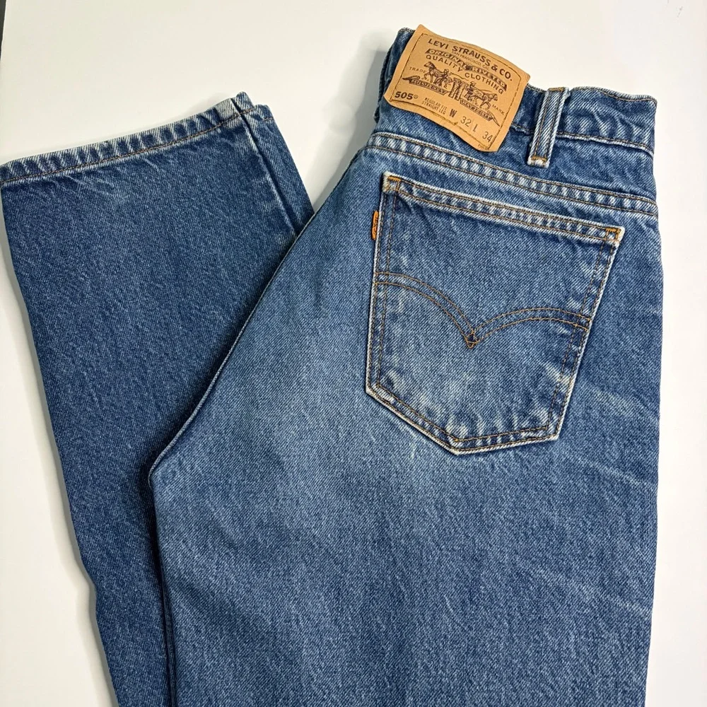 VINTAGE ORANGE TAB Levi's Men’s Classic 505 Regular Fit Straight Leg jeans